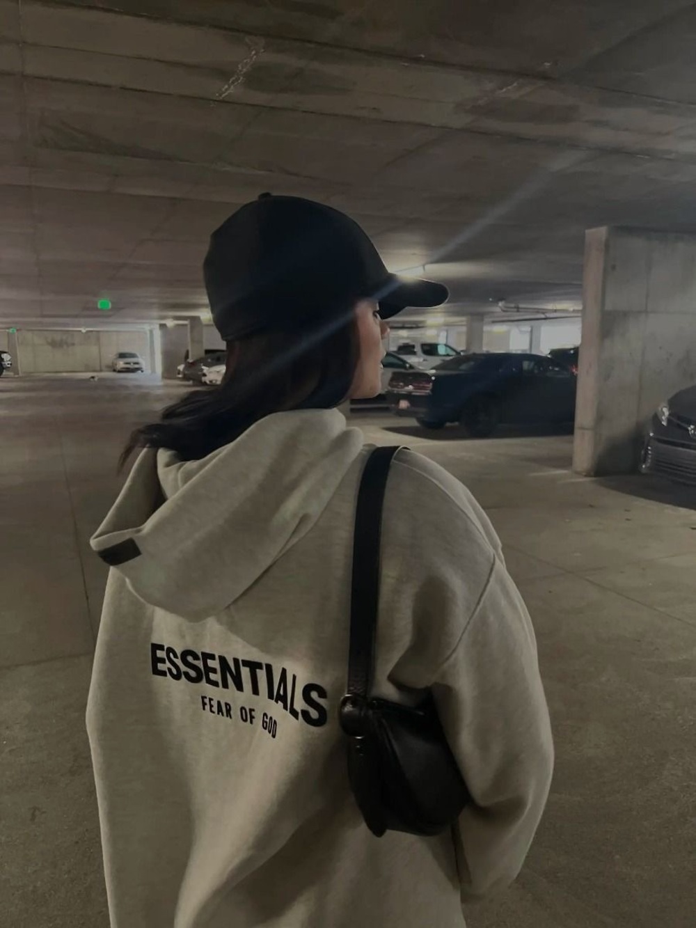 Fear of God ESSENTIALS Light Gray Crewneck Hoodie - Picture 4 of 5